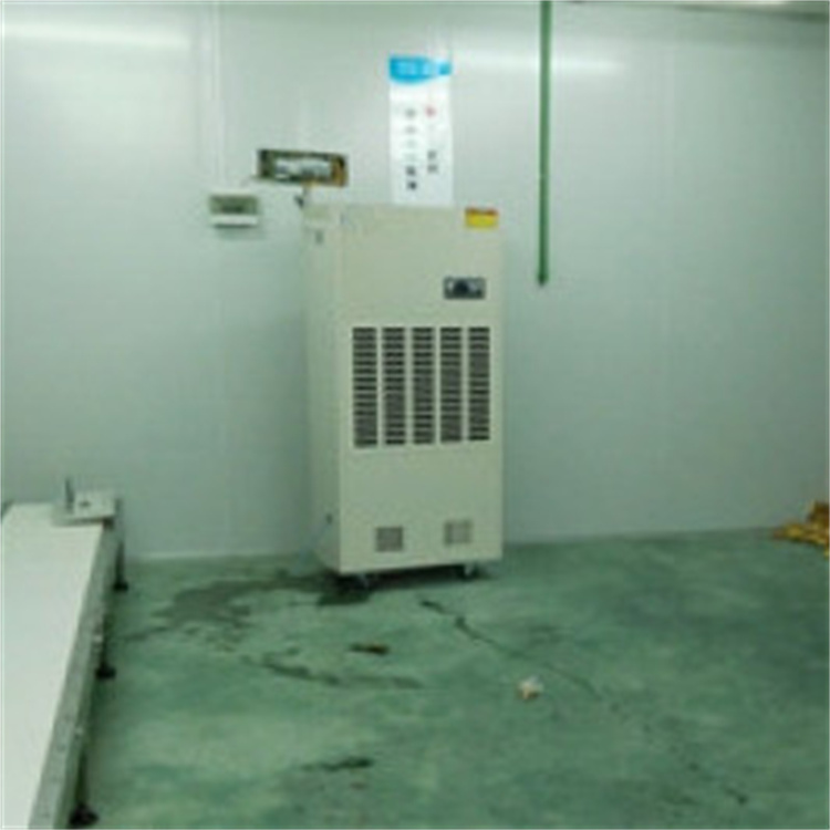 青岛连雨天地面潮湿怎了？配置杭州井泉环保科技有限公司生产的杭井牌：CFZ-15／S 380V／50Hz 除湿量15kg／h空气除湿机来吸湿