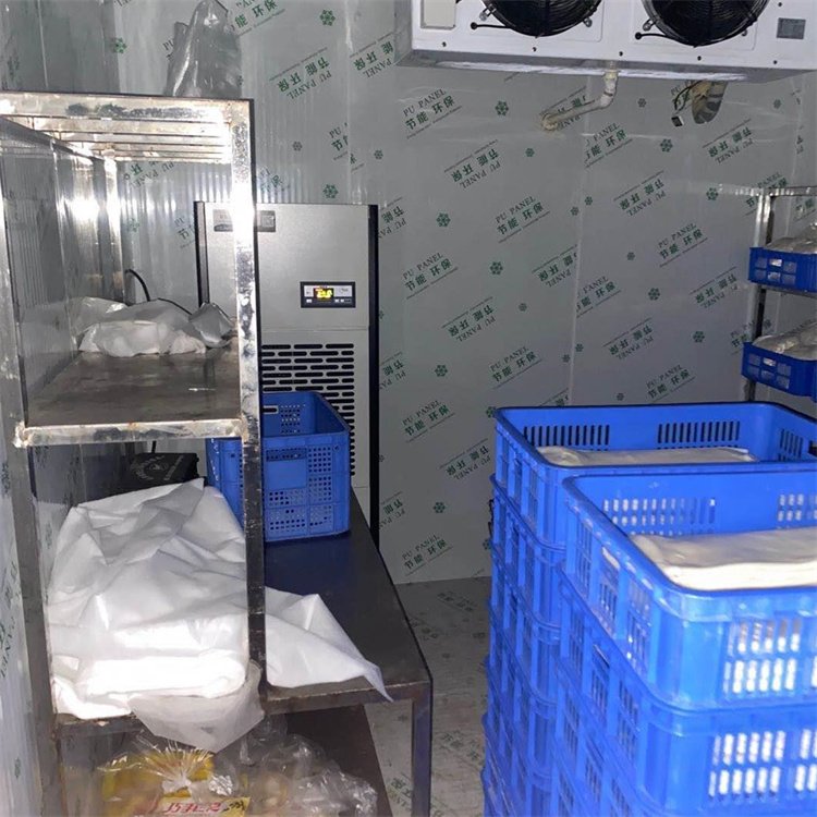 顺德高温季节太潮湿如何解决？购买杭州井泉环保科技有限公司生产的杭井牌：CFZ-7／S 220V／50Hz 除湿量7kg／h除湿器来吸湿